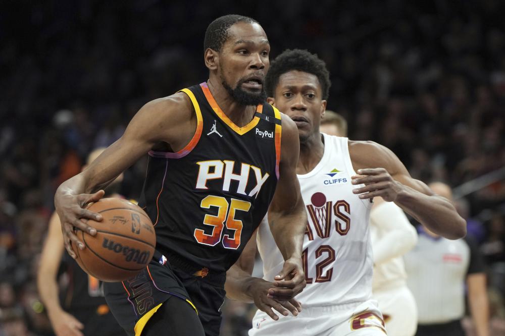 美国游泳队在普吉岛集训期间约10人食物中毒 目前已经全员抵达新加坡